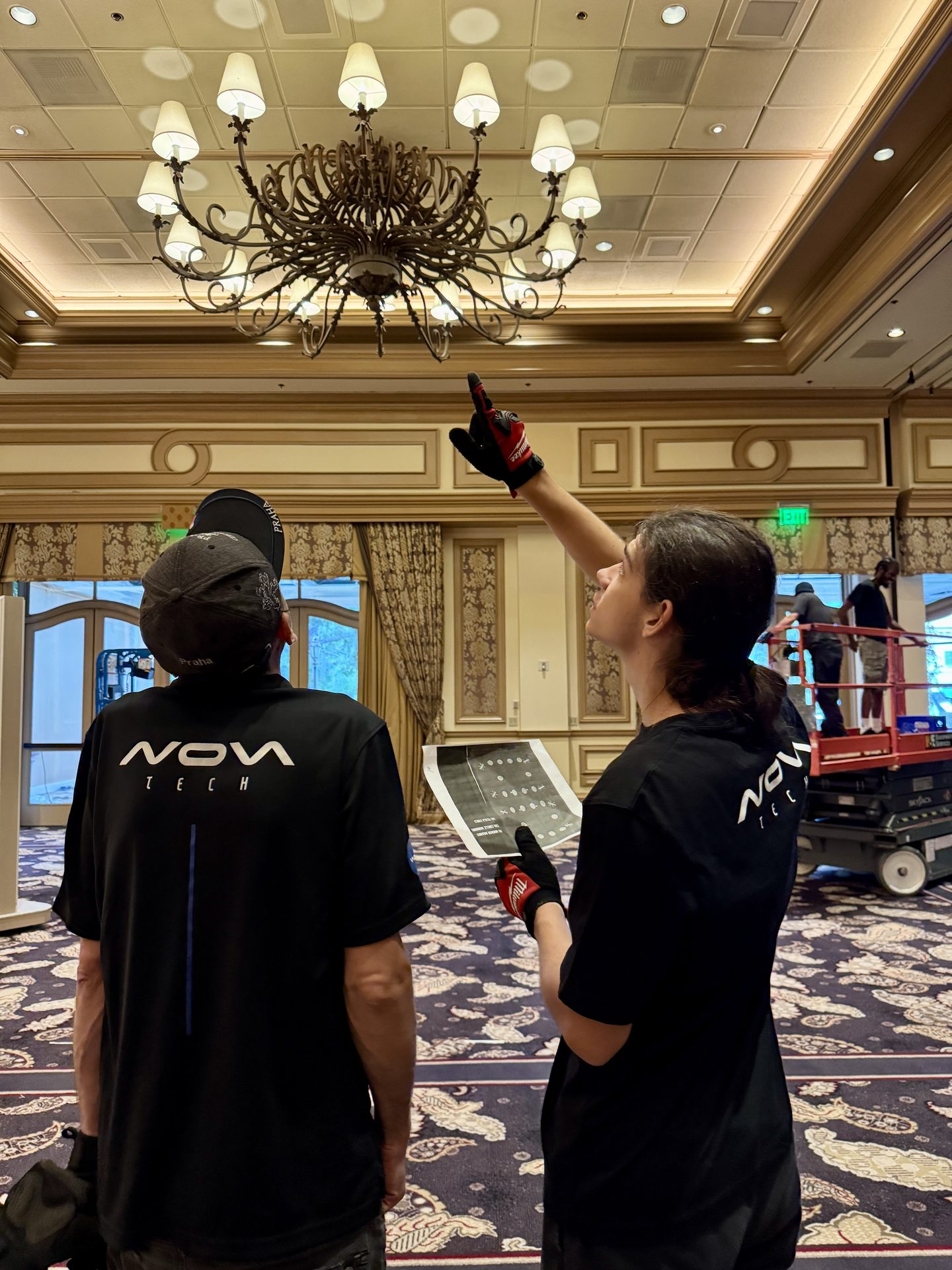 Bellagio Mirror Experience