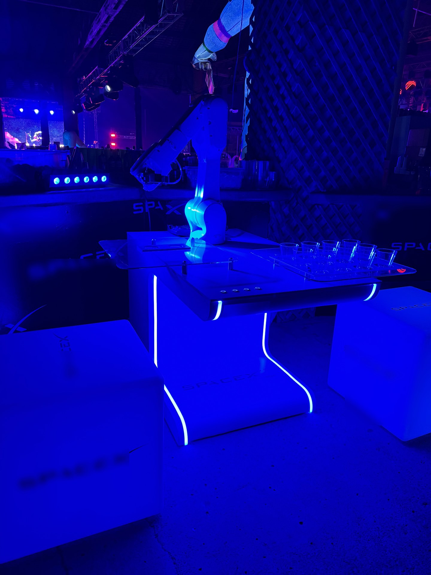 Immersive Corporate Experience — Performer with KUKA